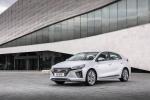Hyundai IONIQ plug-in hybrid 2017 года (UK)